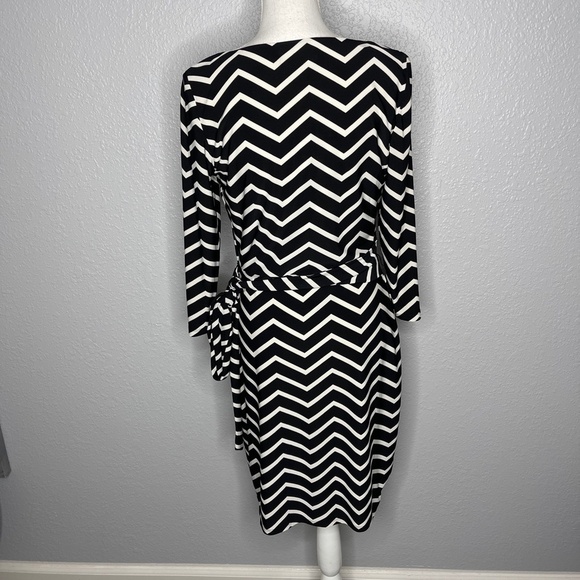 Ralph Lauren Chevron Faux  Wrap Dress size 10 Blak and white Chevron pattern - Picture 5 of 10